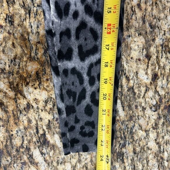 TSE Pure Cashmere Leopard Print Open Front Long Sleeve Cardigan Sweater Size M - Picture 8 of 10